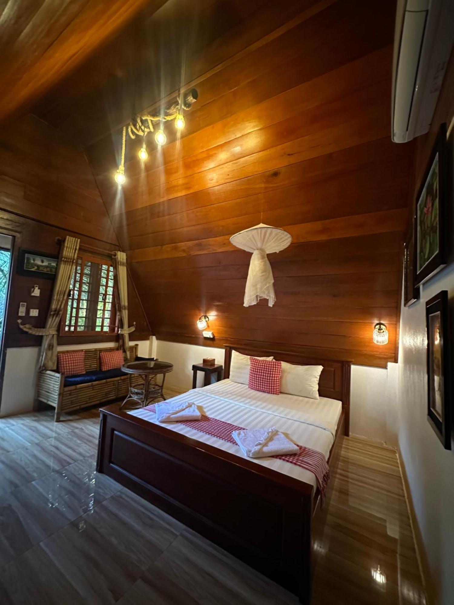 Mondulkiri Pizza Bungalows Senmonorom Exterior foto